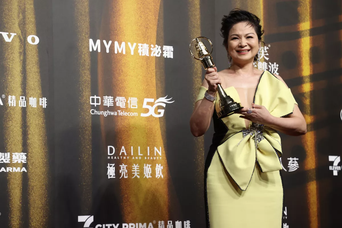 金鐘59／「有生之年」演母子 吳慷仁、楊貴媚同封視帝、視后